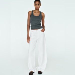 MID-RISE TRF LOOSE FIT JEAN ZARA